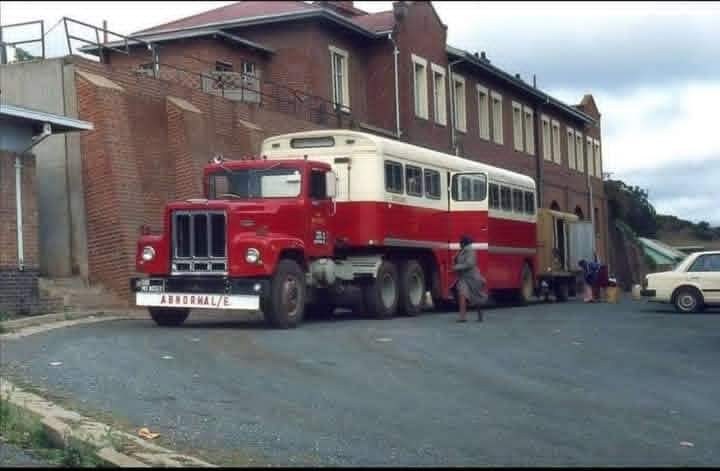 pullman bus