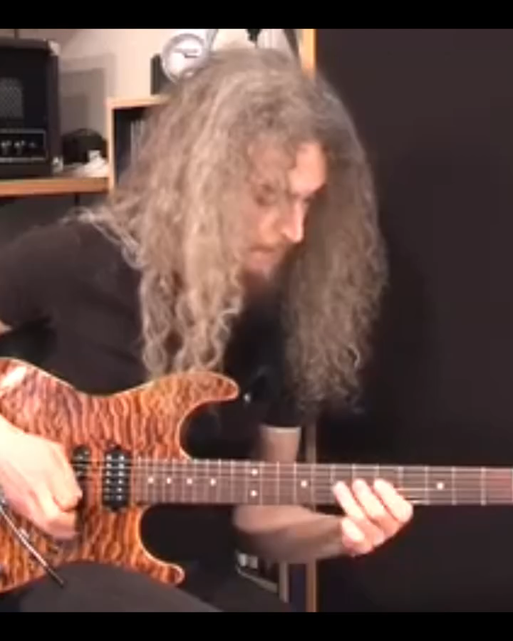Guthrie Govan 0 (0)