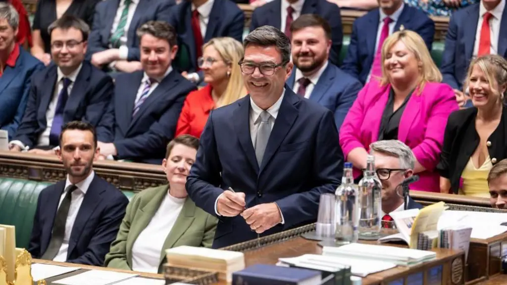 Senior minister Darren Jones says he won't challenge Andy Burnham for Labour leadership