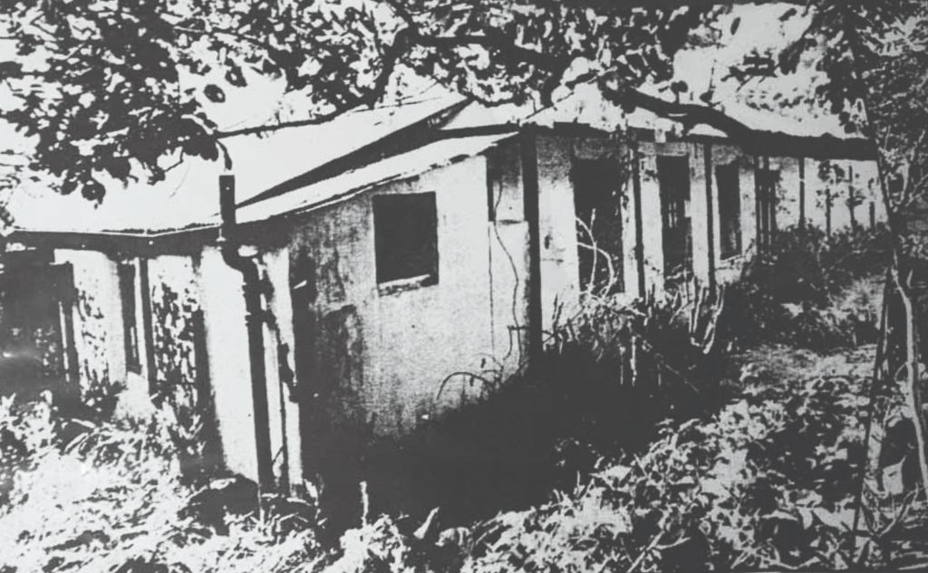 The Elephant House (also known as the oldest house in Durban) on Ridge Road in the Berea/Morningside area is widely recognized as the oldest surviving residential building (house) in Durban proper. 5 (1)