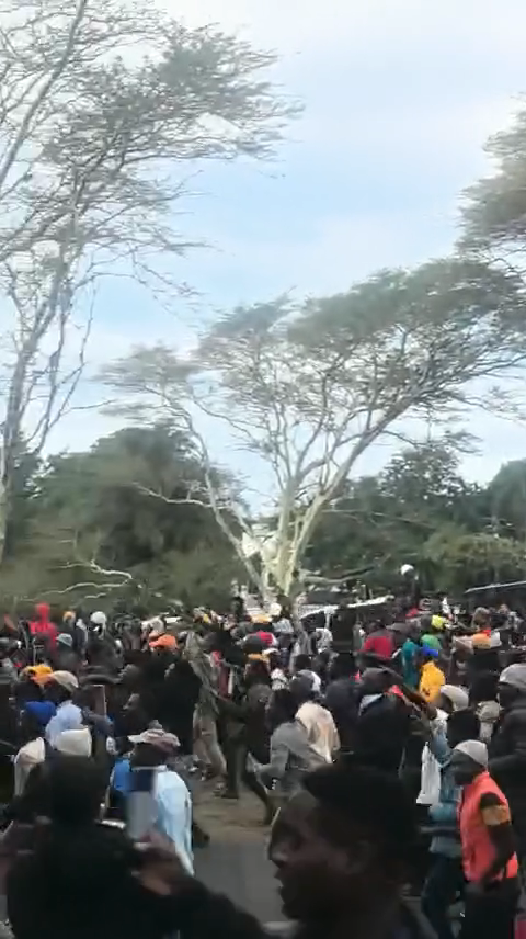 Hundreds to thousands of Malawian nationals have gathered at Sherwood Hall (