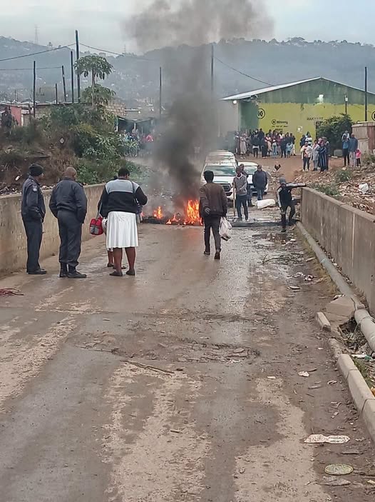 Drivers are warned to avoid Mandela Park, Verulam area as strike is ongoing.
