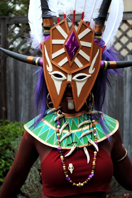 The KwaZulu-Natal Political Killings Task Team (PKTT) has arrested a prominent KwaMashu witch doctor for masterminding the murders of African National Congress Youth League (ANCYL) member Thamsanqa Kingdom Gcabashe and two eThekwini municipal police officers Lindokuhle Madonsela and Ndumiso Thusi. Gcabashe was shot on 26 May 2020 in Mpumalanga, Hammarsdale. Investigations revealed that it was a mistake and the assailants intended to kill Madonsela. The suspect allegedly claimed that Madonnsela was having an affair with his wife and planned to have her killed. A few days after Gcabashe was killed, Madonsela and Thusi were killed on their way to work. The arrest of the witch doctor brings the total number of people arrested in this case to 6, one of whom is Holy Shozi, a member of the ANC BGC in Hammarsdale. Others are Fana Shabalala, Zamokuhle Nyandu, Mthokozisi Ntando Blose, and Sandile Msezane. The sorcerer will make his first appearance in the Hammarsdale Magistrate's Court on Monday. The case of the other suspects is now in the Durban High Court.