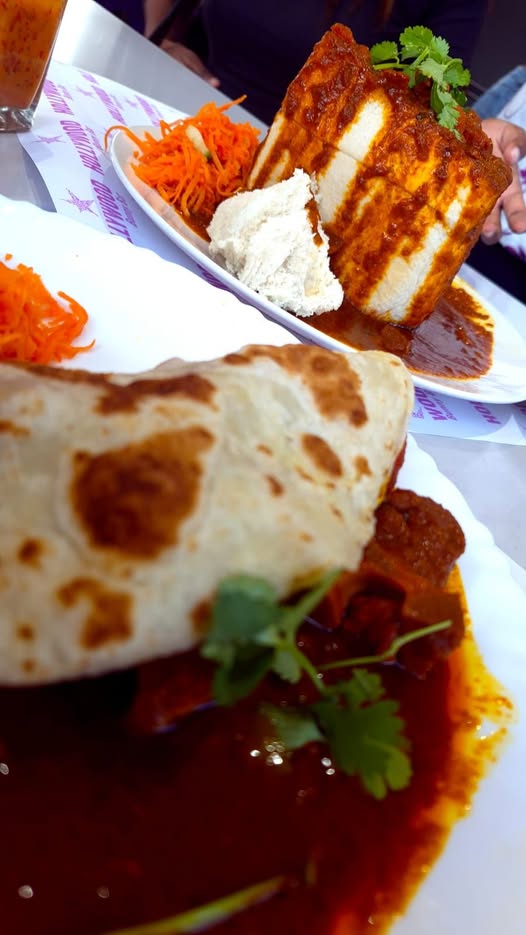 Bunny Chow at Hollywood's in Springfield Park