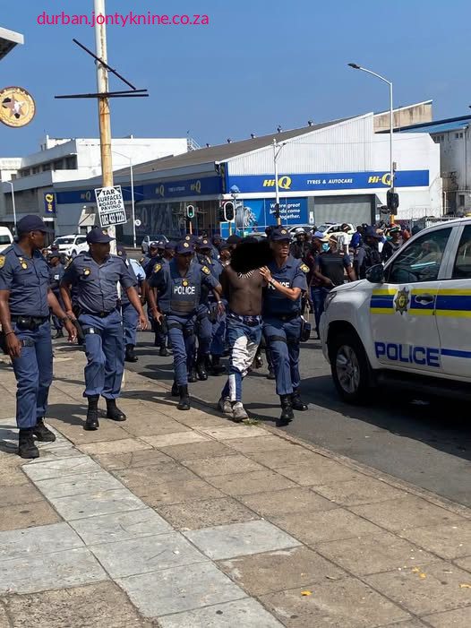Protest leaders Magolide and Wandile Nsibande have reportedly been taken into custody by police in the middle of ongoing demonstrations.